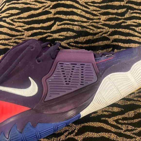 Nike Multicolor Athletic Shoes Kyrie Irving - Picture 11 of 12